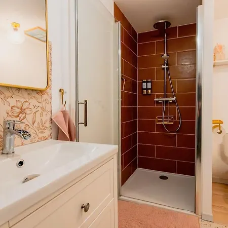 Le Nid Colore T2 Petit Dej' Offert Апартаменты Сен-Назер