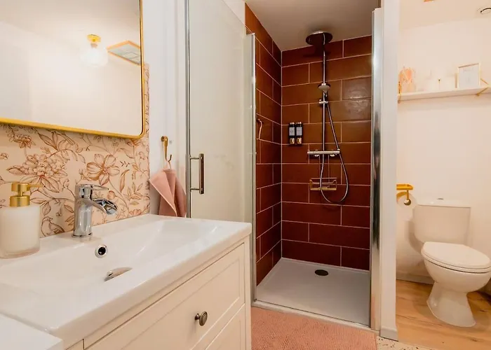 Le Nid Colore T2 Petit Dej' Offert アパート サン・ナゼール